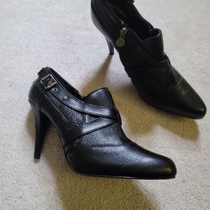 Vera Wang high heal booties
